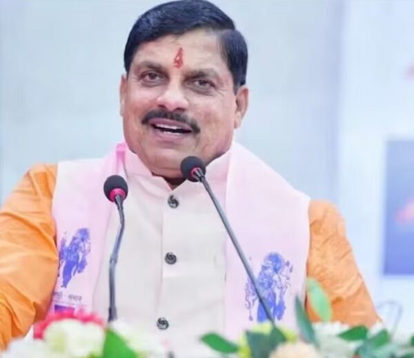 MP: CM मोहन यादव आज 1.22 लाख छात्रों के खातों में ट्रांसफर करेंगे लैपटॉप के लिए 25-25 हजार रुपये