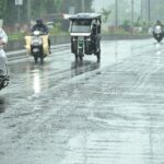 MP में आज 19 जिलों में भारी बारिश की चेतावनी, ग्वालियर-चंबल के 6 जिलों में स्कूलों की छुट्टी