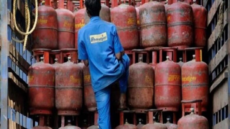 सब्सिडी का लाभ लेने वाले LPG ग्राहकों के लिए 1 अक्टूबर से बदलेगा ये नियम…