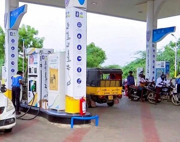 E20 पेट्रोल पर सरकार की बड़ी तैयारी…. और ज्यादा एथनॉल मिलाने का बनाया प्लान