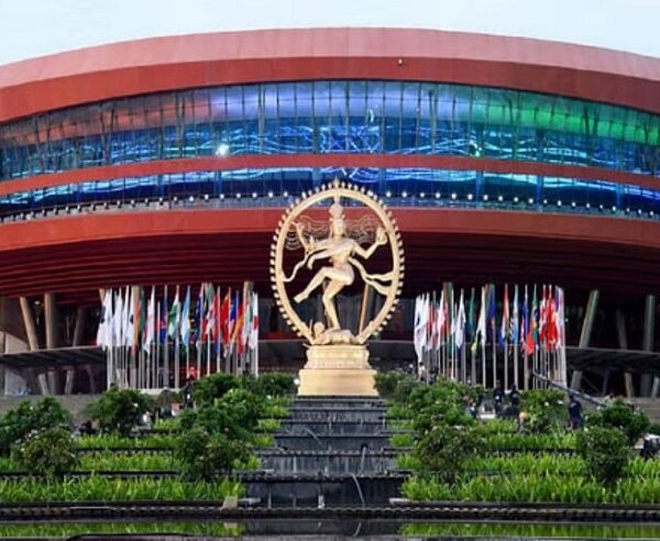 भारत मंडपम में चल रही ब्रिक्स समिट … प्रदर्शन करने पहुंच गए तिब्बती यूथ कांग्रेस के सदस्य…