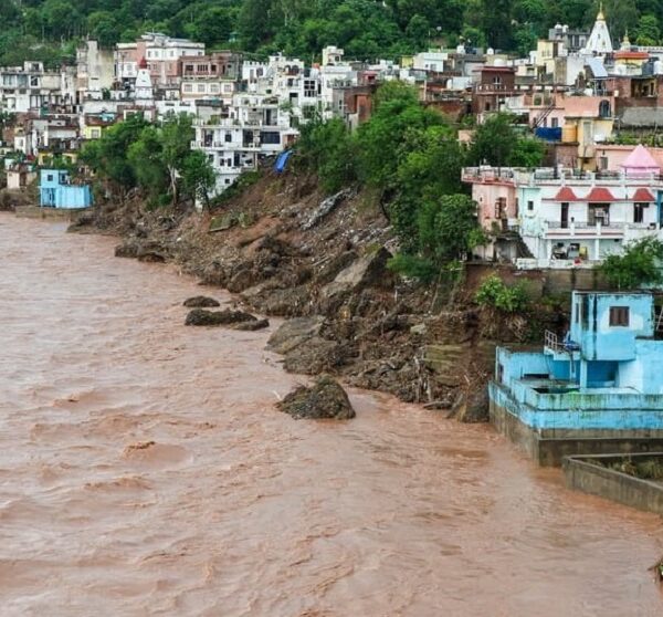 देश में फिर सक्रिय हुआ मानसून…. 19 राज्यों में एक सप्ताह भारी बारिश के आसार… अलर्ट जारी