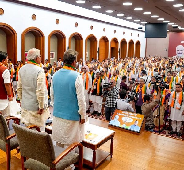 BJP : संगठन में फेरबदल के बाद मंत्रिमंडल में विस्तार की उम्मीद… सांसदों ने दिल्ली में डाला डेरा