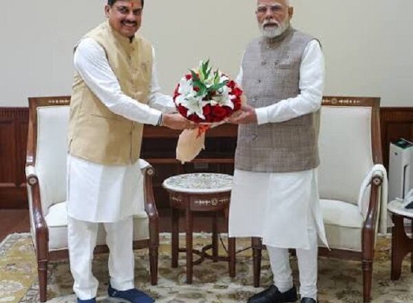 प्रधानमंत्री मोदी को राज्यपाल ने दी जन्मदिन की शुभकामनाएं