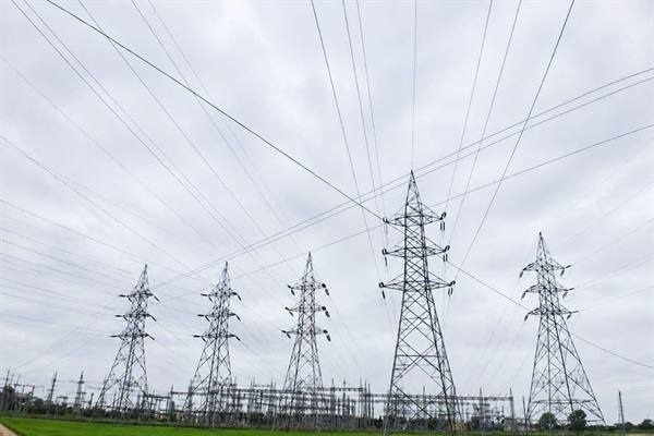 एमपी ट्रांसको ने अगस्त माह में 135 सर्किट किलोमीटर की 6 नई ट्रांसमिशन लाइनें पूर्ण कर स्थापित किया नया कीर्तिमान