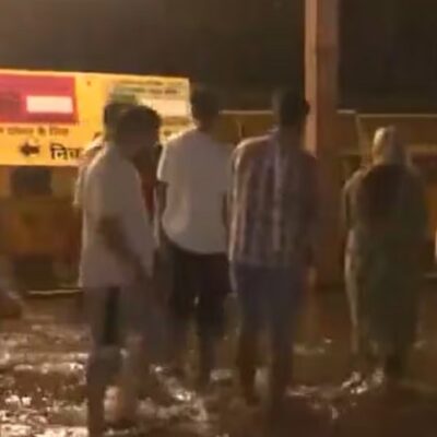 दिल्ली-NCR में झमाझम बारिश से दिन की शुरुआत…. तेज हवाओं के साथ जमकर गिरा पानी