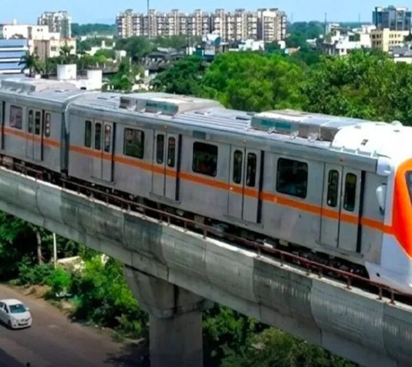 MP: भारी घाटे में चल रही भोपाल मेट्रो…. जितनी महीने की कमाई, उतना एक दिन का खर्च!