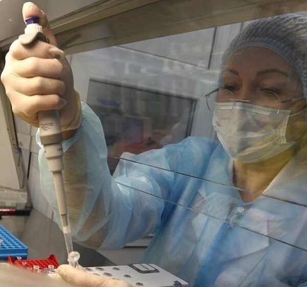Russia: साइबेरिया की लैब में प्लैग से महिला रिसर्चर की मौत से मचा हड़कंप, 200 लोगों को किया आइसोलेट