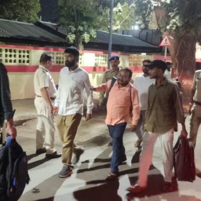 MP: दिल्ली में प्रदर्शन के लिए जा रहे थे युवा कांग्रेस नेता… पुलिस ने शहडोल स्टेशन पर रोका