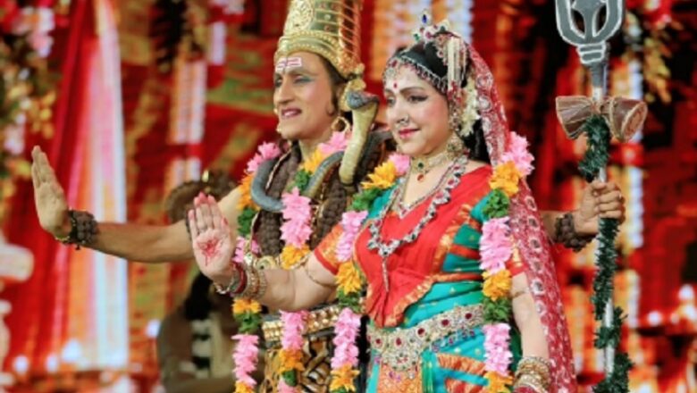 हेमा मालिनी ने 77 साल की उम्र में दुर्गा डांस बैले कर जीता लोगों का दिल… तस्वीरें और वीडियो किया शेयर