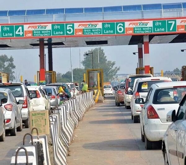 नेशनल हाईवे को जाम फ्री बनाने की तैयारी…. फास्टैग और वाहन डेटाबेस की मदद से होगी एडवांस प्लानिंग
