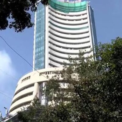 शेयर बाजार में उतार-चढ़ाव जारी, आईटी और एचडीएफसी बैंक की बिकवाली से सेंसेक्स‑निफ्टी सपाट