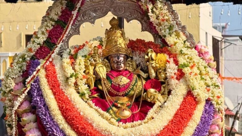 विश्व प्रसिद्ध 416वें नाडहब्बा दशहरा उत्सव का औपचारिक उद्घाटन