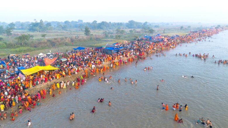 नेपाल में आज से शुरू हुआ कार्तिक स्नान, दीपदान और विशेष तुलसी पूजा
