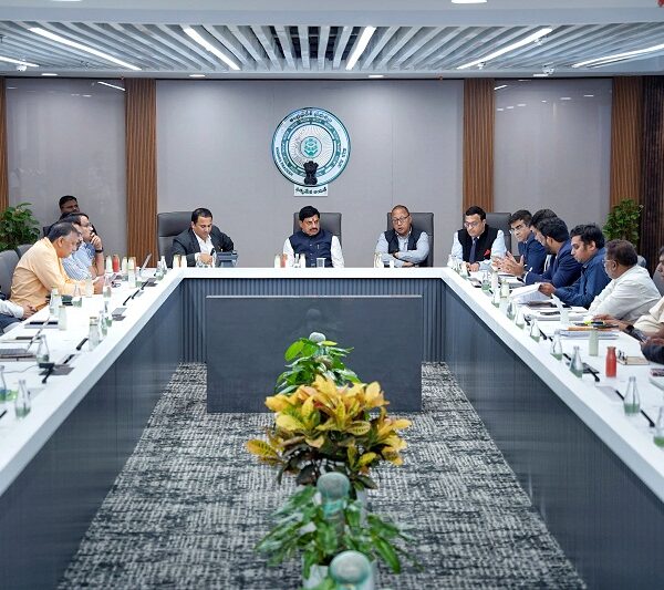 मध्य प्रदेश के मुख्यमंत्री ने अमरावती में AP अधिकारियों से शहरी विकास पर की विस्तृत चर्चा