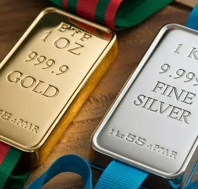 सोने के भाव में मामूली गिरावट, चांदी की कीमत में स्थिरता