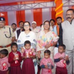 बलरामपुर के चिरई‑जशवंतपुर में पूर्व केंद्रीय मंत्री लरंग साय की प्रतिमा उकेरी, मुख्यमंत्री ने तीन बड़े विकास वचन दिए