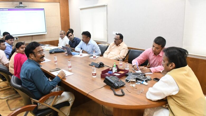 जिला शीघ्र हस्तक्षेप केंद्रों को करें सुदृढ़: उप मुख्यमंत्री शुक्ल