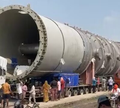 308 पहियों वाले ‘बाहुबली’ ट्रक का क्यों बदला गया रूट? फुट ओवरब्रिज काटकर निकाला, अब इस रास्ते से लखीमपुर पहुंचेगा