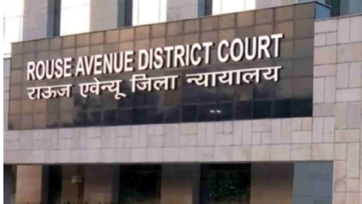 वोटर लिस्ट विवाद में सोनिया गांधी के खिलाफ एफआईआर की मांग, 6 नवंबर को सुनवाई तय